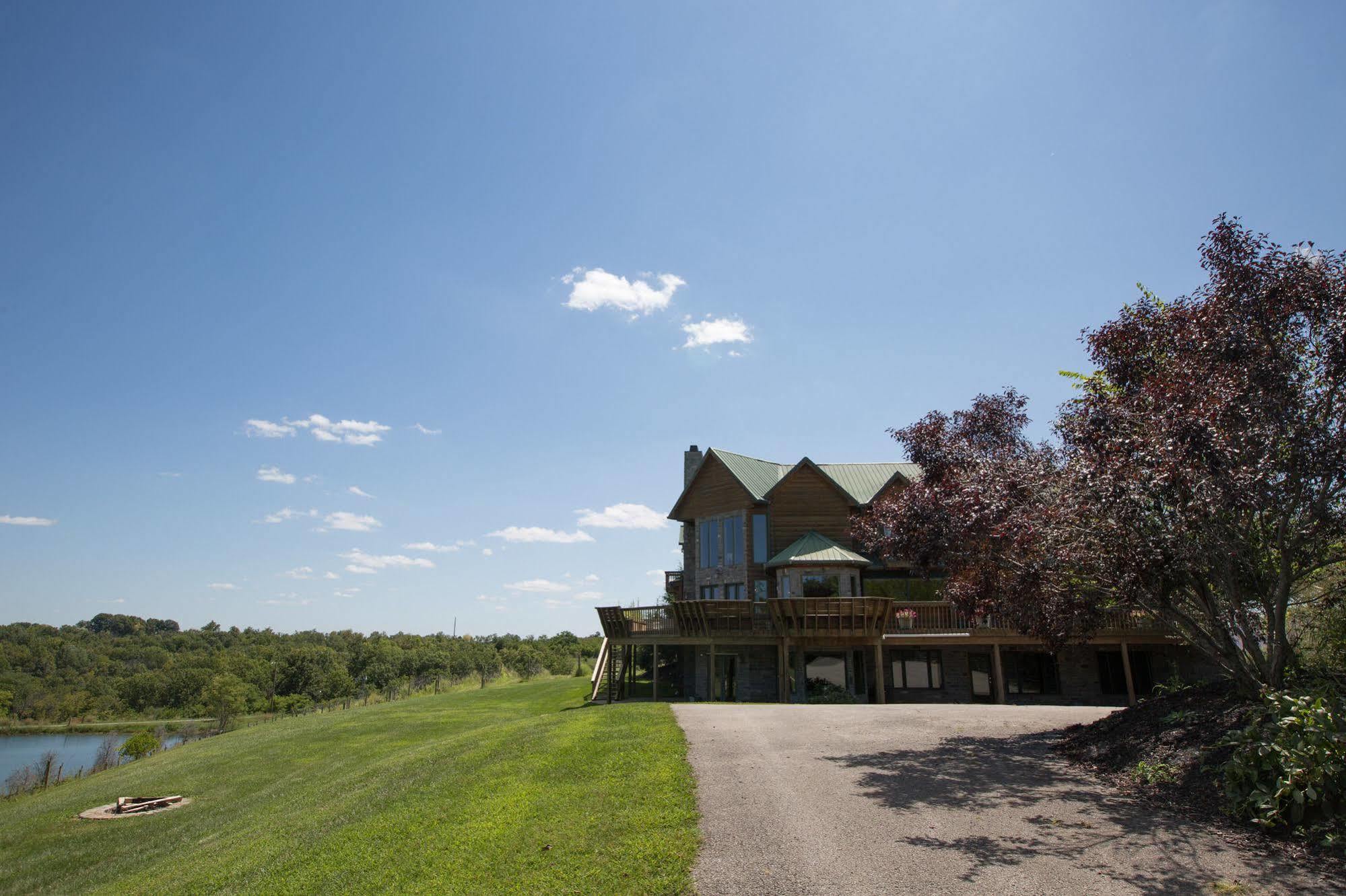 Elk Creek Lodging Hotel Owenton Exterior photo